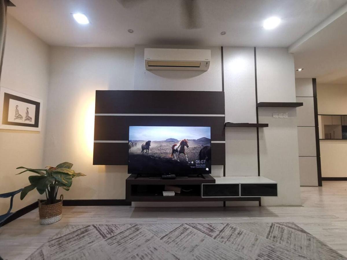 Enarahomes שאה אלאם מראה חיצוני תמונה
